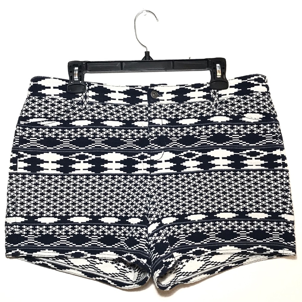 ☀️Worn Once! Woven Printed Shorts